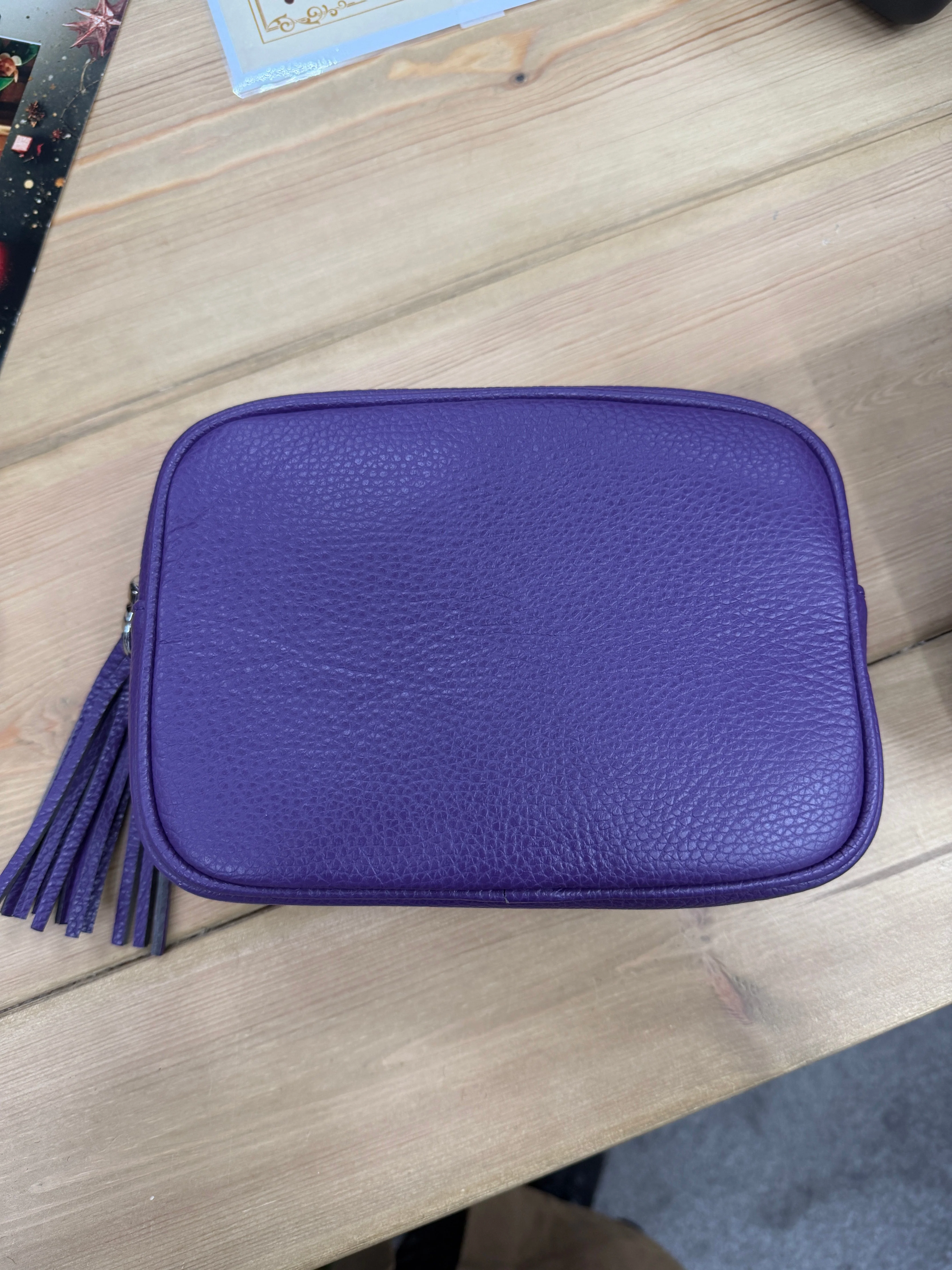 Leather tassel camera style crossbody bag / handbag - Image 20