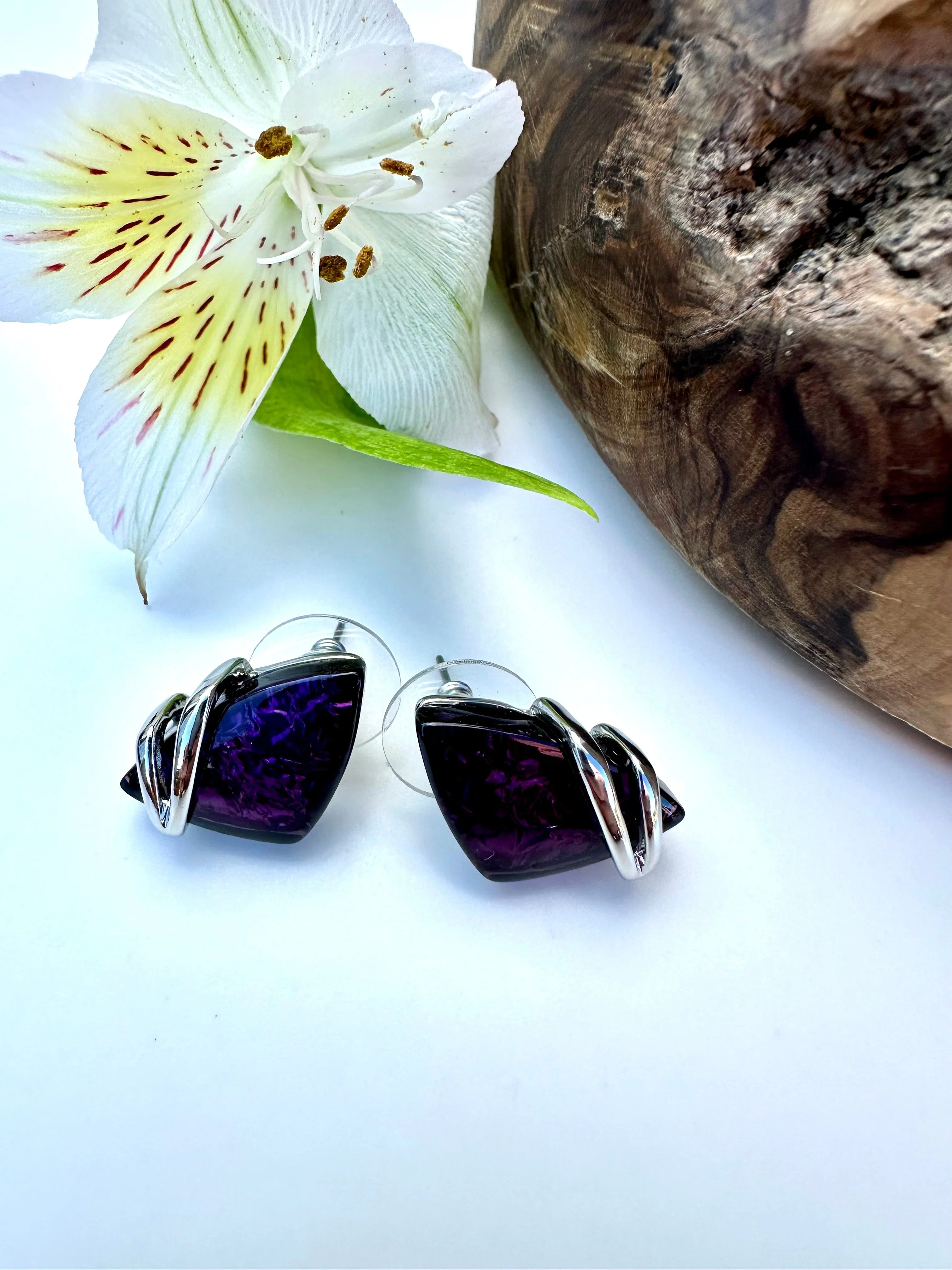 Miss Milly Deep Purple Polygon Stud Earrings FE689 - Image 4