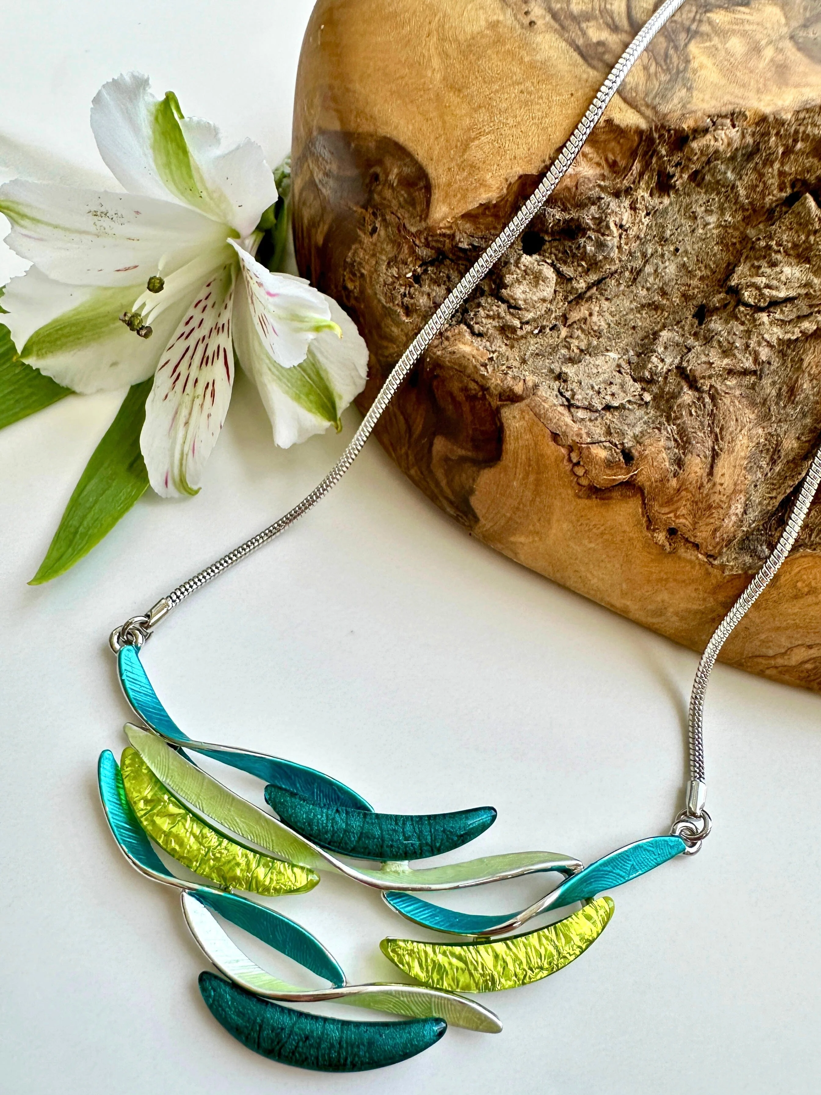 Miss Milly Forrest Green Rippling Waves Necklace. FN366