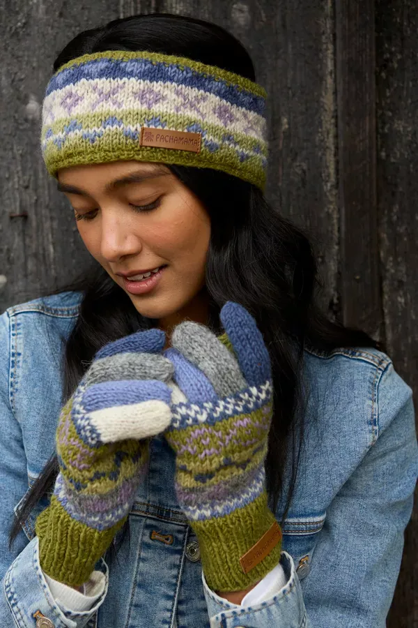 Pachamama Ladies Classic Fairisle Gloves, Olive Green , Handknitted , Fairtrade - Image 5