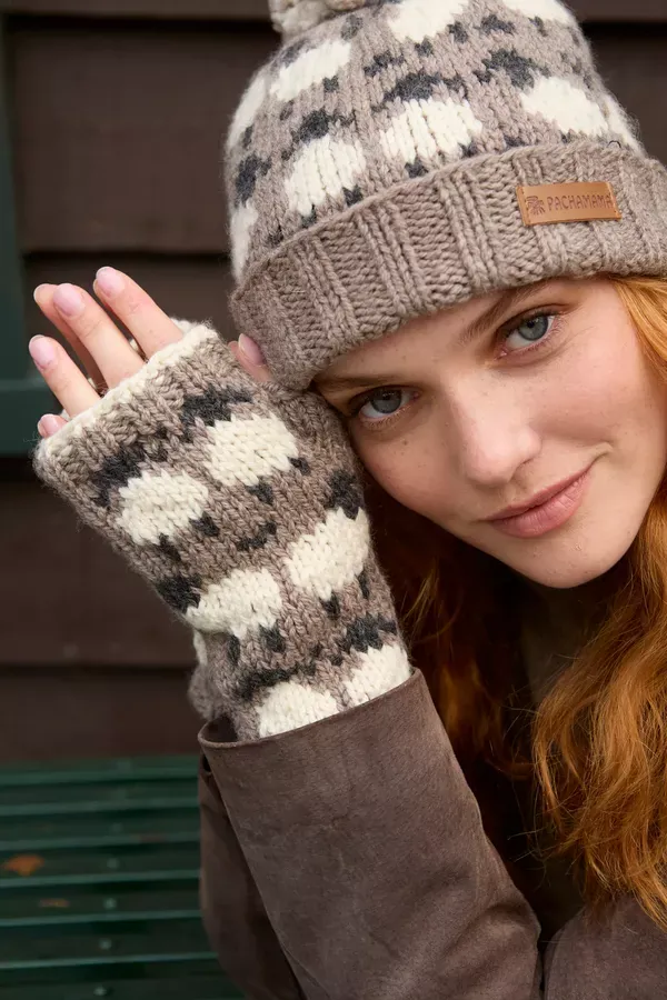 Pachamama Sheep (Merino) Handwarmers Mushroom - Image 4