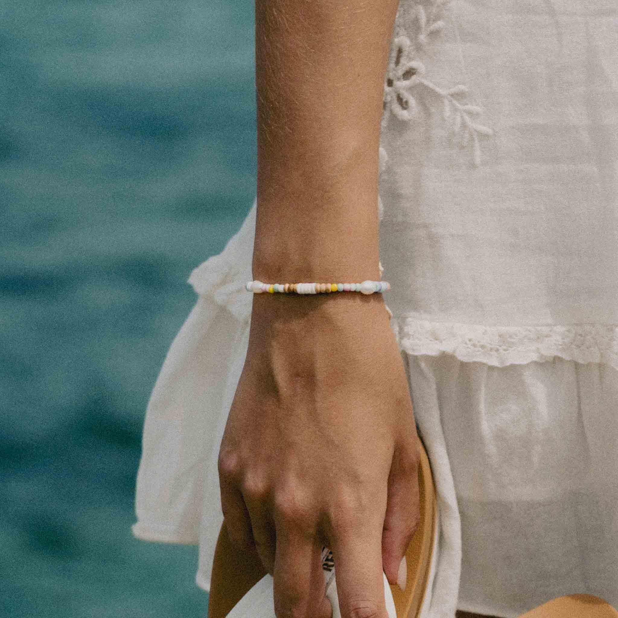 Pineapple Island Mentawai Islands Surfer Pearl Bracelet - Image 5