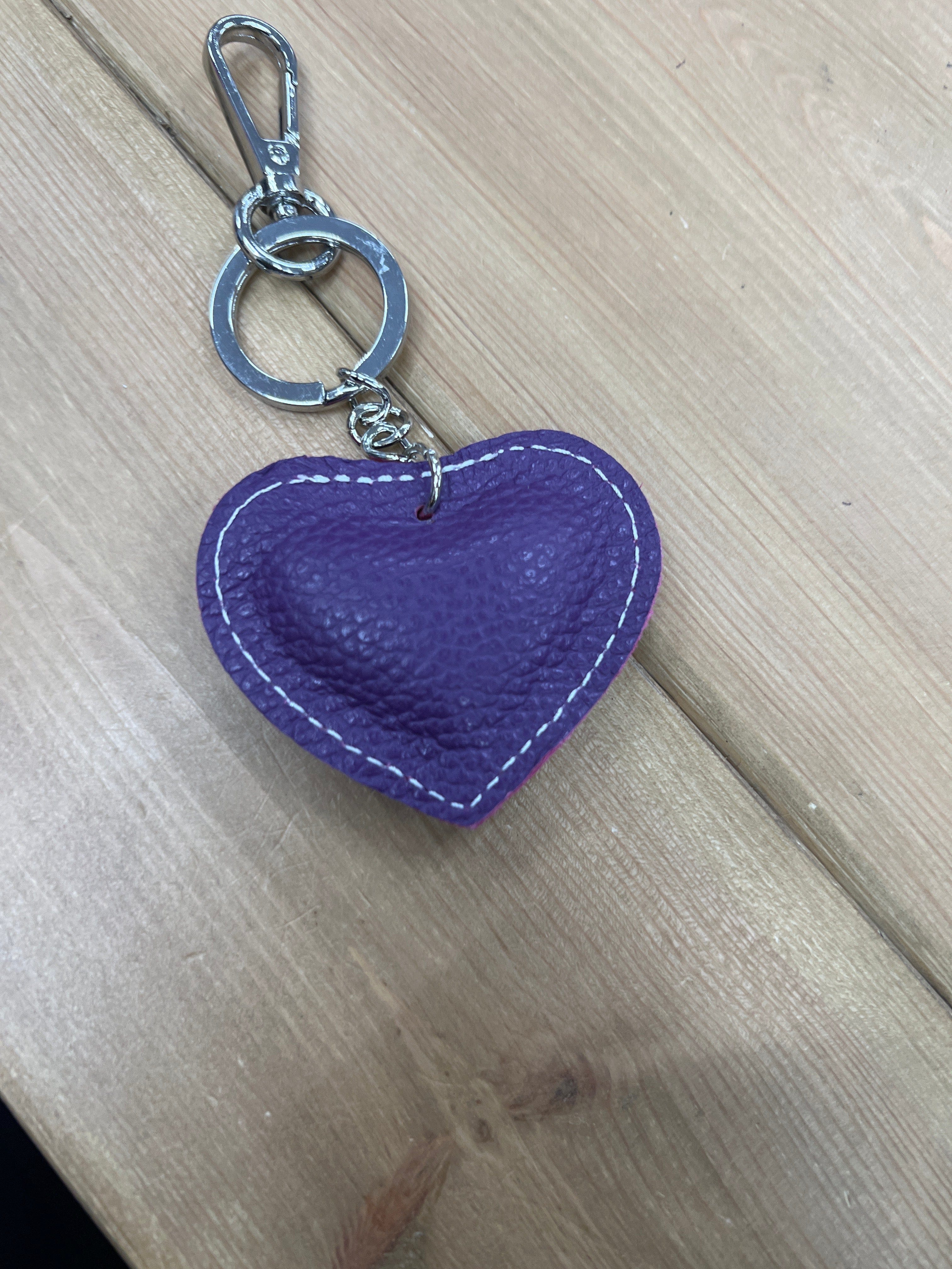 Italian Leather Heart Padded Keyring. - Image 15