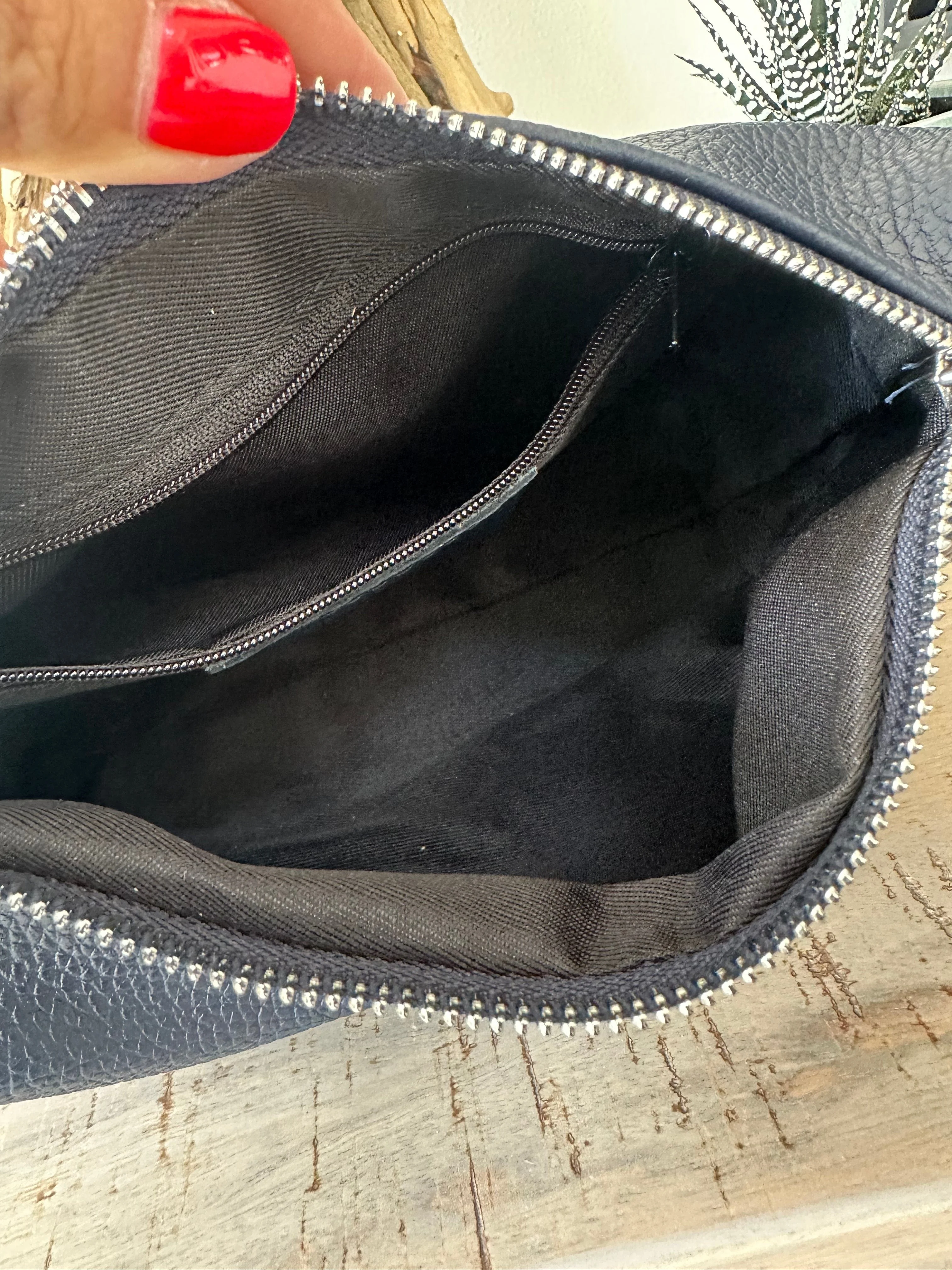 Braided Handle Navy Genuine Italian Leather Handbag - Image 6